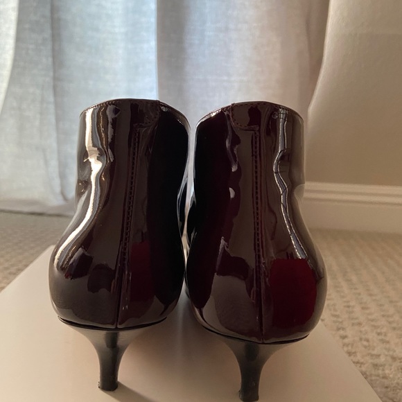 Celine V Neck Ankle Boot size 36, burgundy patent - Picture 4 of 5